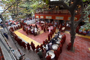 Il pranzo dei Monaci a Mahagandayon