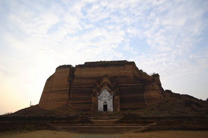 Pahtodawgyi - Pagoda incompiuta