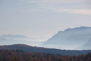 Monti in controluce