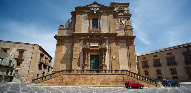 Дуомо - кафедральный собор в Пьяцца Армерина, Сицилия