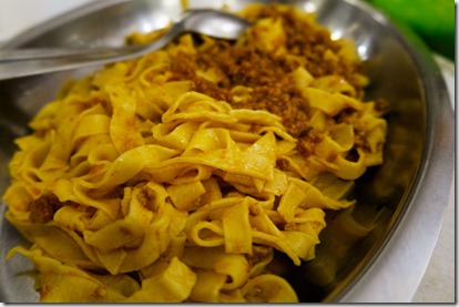 Classiche tagliatelle emiliane al ragù (una delle poche cose senza funghi!!!)